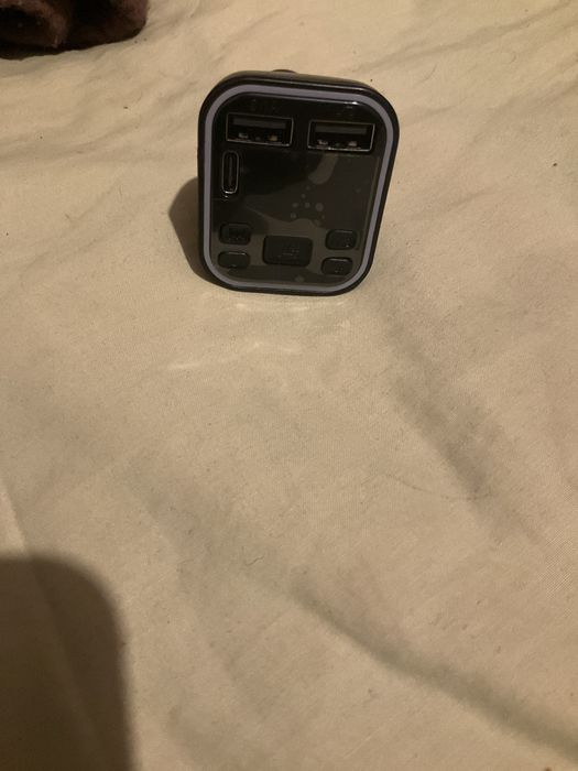 Transmitator fm cu bluetooth