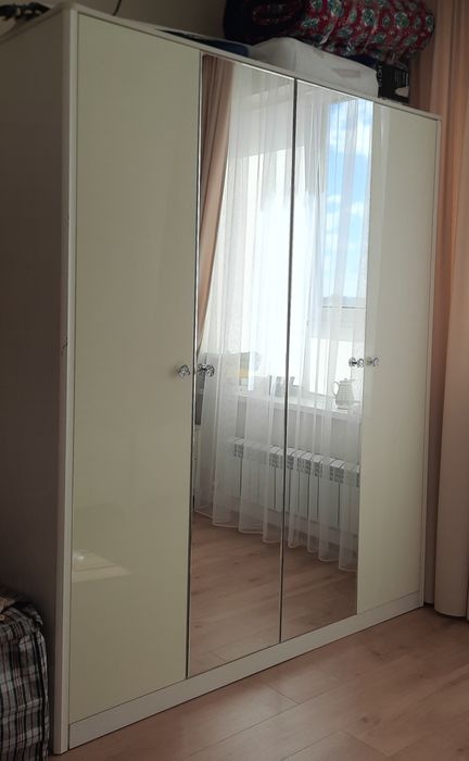 Шкаф с тумбочками