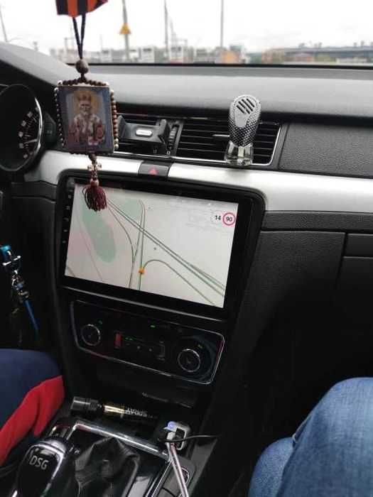 Navigatie Android 14 SKODA SUPERB 1/8 Gb Waze CarPlay + CAMERA