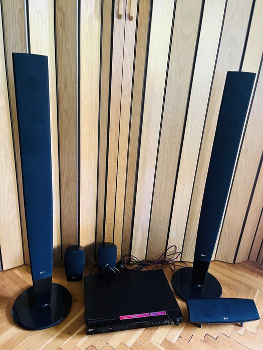 Продавам система домашно кино LG HT503PH-DH