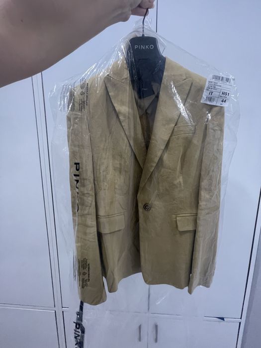 Ново сако Pinko с колан