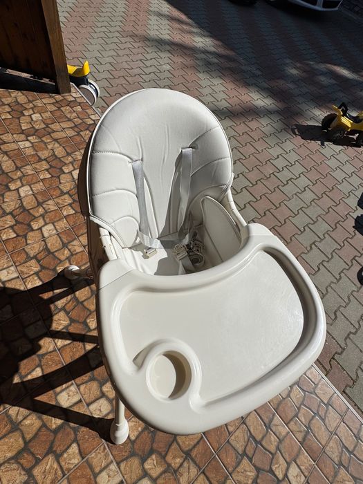 Scaun de masă pentru copii