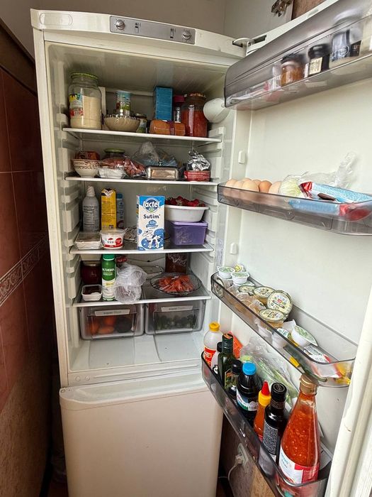 Холодильник б/у Ariston