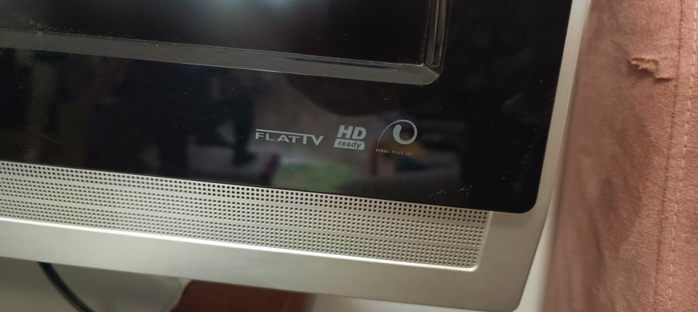 Продам телевизор Филипс на запчасти