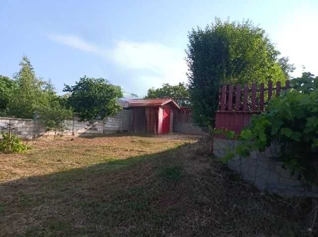 Триетажна къща в Оброчище