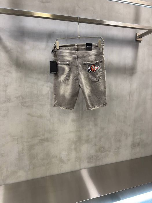 Мъжки къси дънки DSQUARED2 – стил, комфорт и спортно-елегантна визия