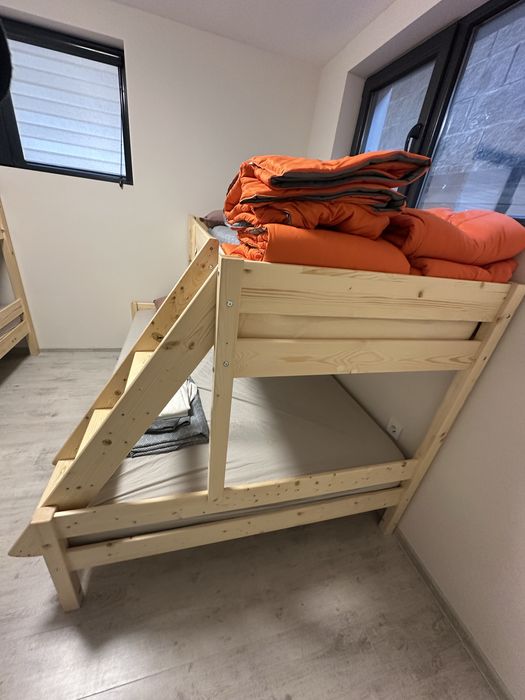 Двуетажно легло, Масовно Дърво, 90/140х200см Лакирано