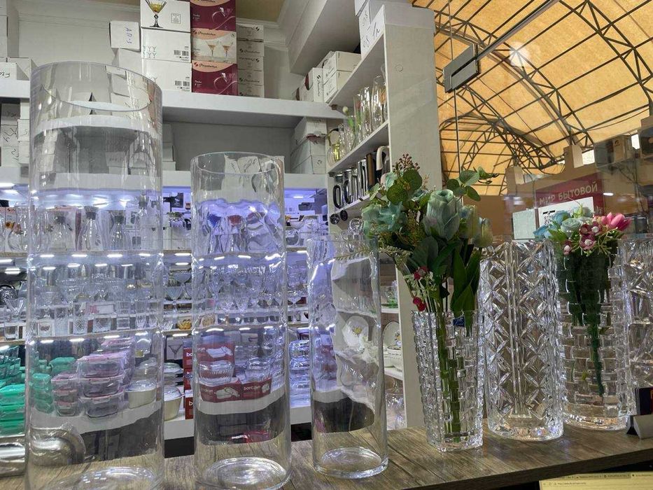 ваза для цветов и декоратция