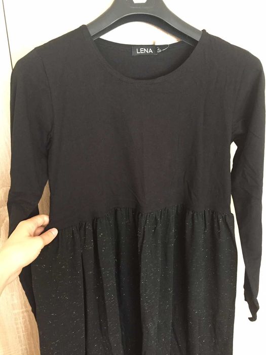 Рокля - черна с дълъг ръкав в размер L