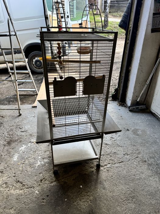 Кафез за папагал