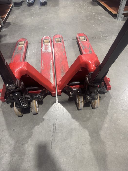 Транспалетна количка 2500кг