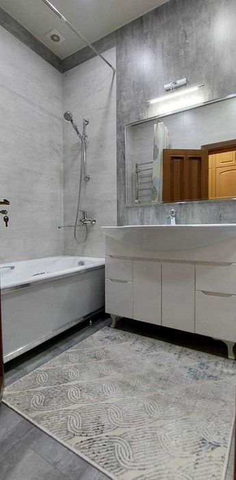 «продажа квартир в Ташкенте» 2/2/4 Улица Бабура Ор-р: Пединститут