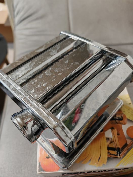 vand masina de facut taitei Fackelman