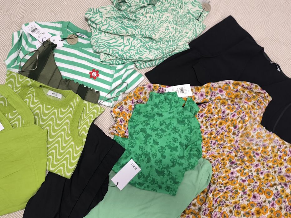 LOT 100 haine noi cu etichetă – preț fix 2700 LEI – 27 lei/buc– Iași