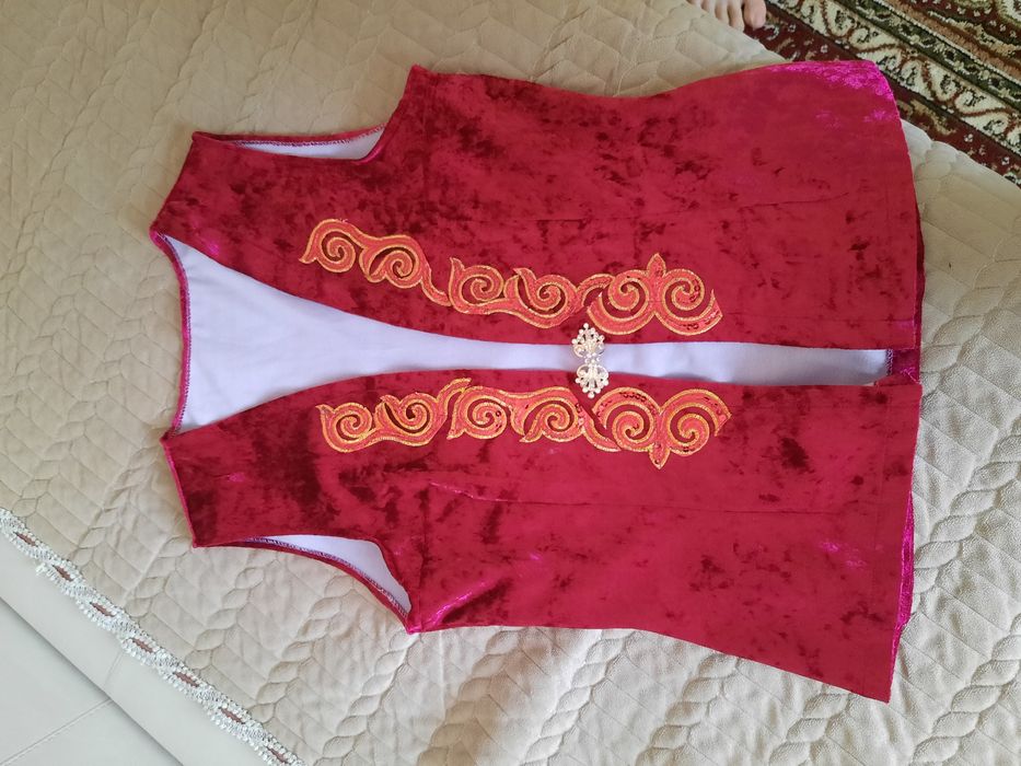 Продам желетку национал