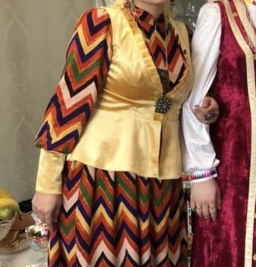 Көйлектердіғ барлығын  арзан бағада беріп жіберемін