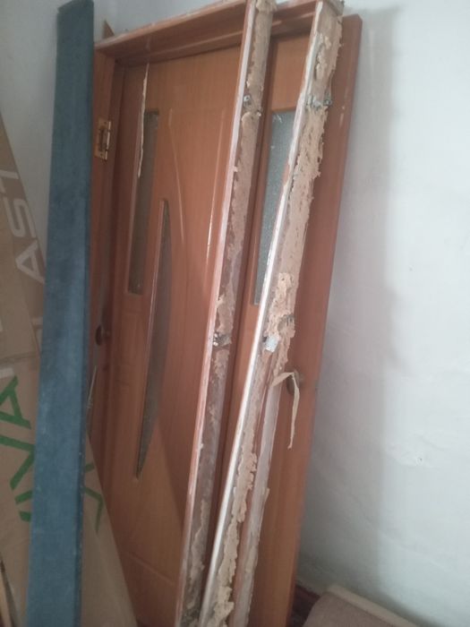 Есіктер сатылады б/у