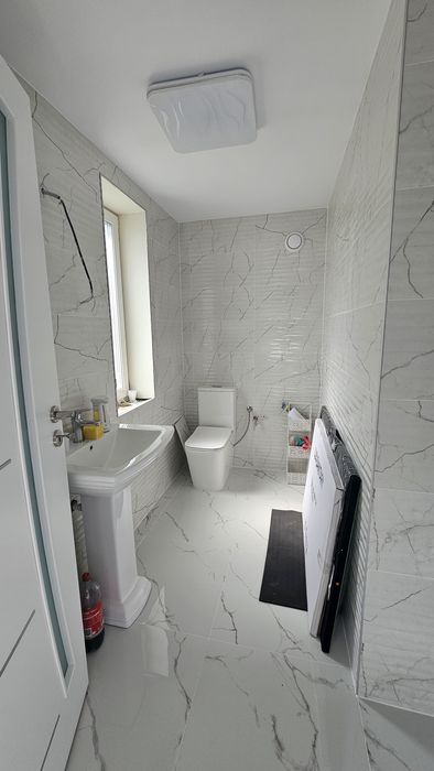 Constructii,amenajari interioare si exterioare