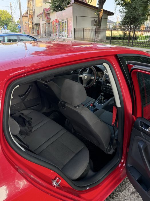 Volkswagen Golf V