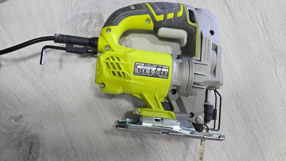Прободен трион RYOBI RJS980  600W