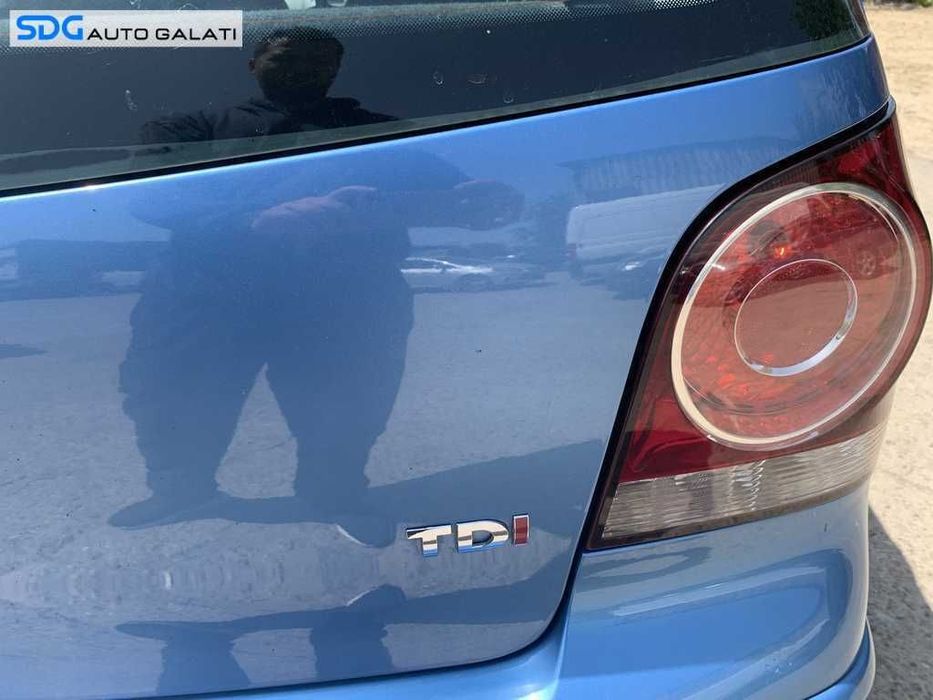 Hayon Haion Portbagaj cu Luneta Geam cu Inceput Rugina VW Polo 9N 2002 - 2008 Cod Culoare LA5R