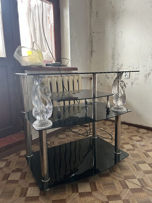 Отдам бесплатно старую тумбу