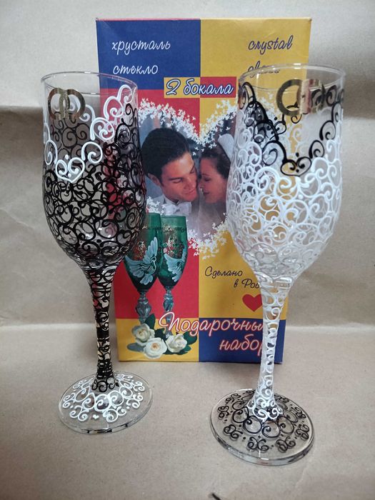 Продам свадебные фужеры