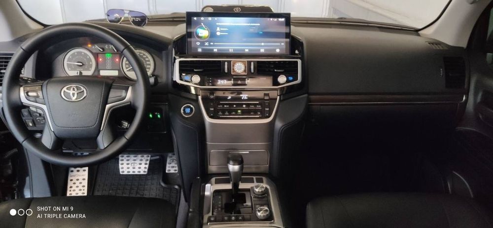 Toyota Land Cruiser LC 200