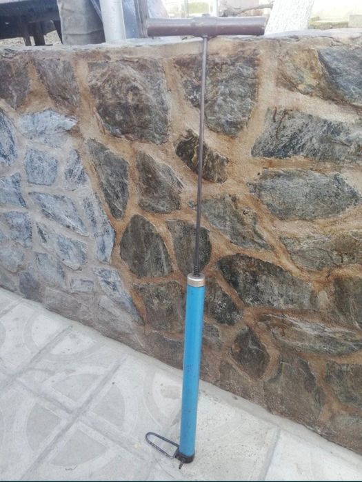 Помпа ръчна.  ..