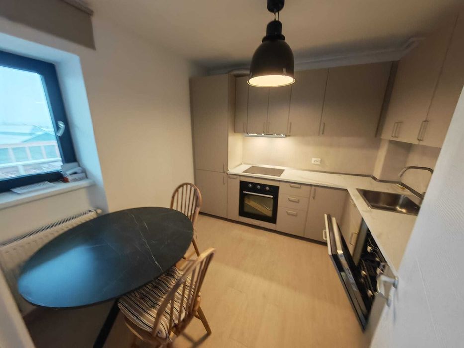 apartament hils republica 3 camere