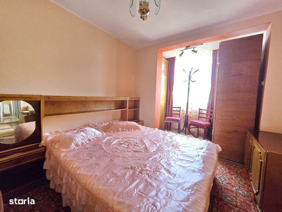 2 camere, Micro 19, zona Parma, etaj 1