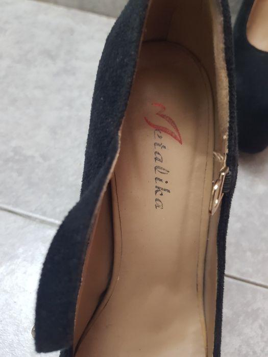 Стилни дамски обувки