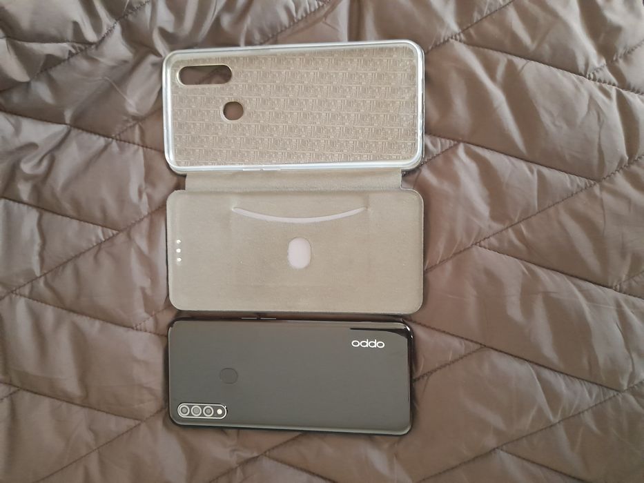 Продам смартфон  Oppo A31