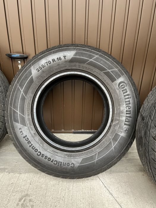 Гуми 255/70/16 Continental
