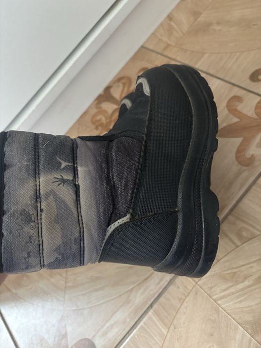 Продам зимние сапоги для мальчика