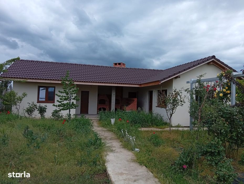 Casa de vanzare in Bujac