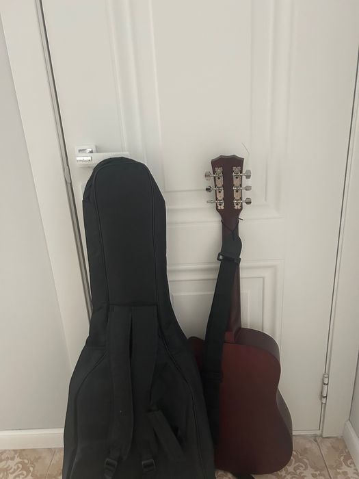 гитара новая в отличном состоянии