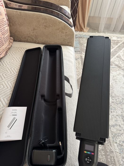 Продам постоянный свет Godox lc500r