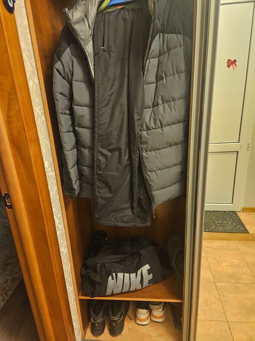 Продам шкаф в прихожую