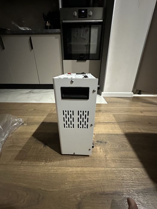 Продам стабилизатор 4кВ