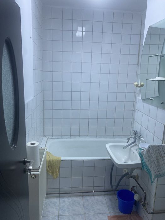 De vanzare garsoniera marghita  etaj 4