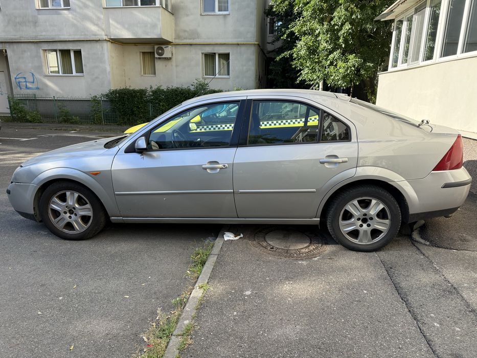 Ford Mondeo cutie automata ( defecta)