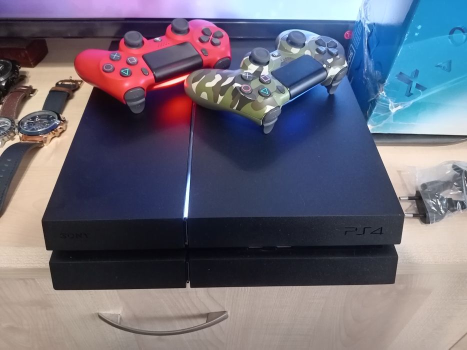 Playstation 4 продам