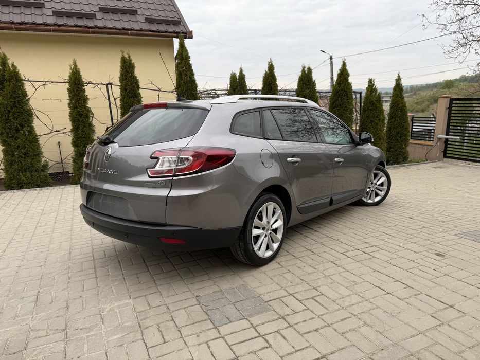 Renault megane 1.9 dci an 2010 euro 5 full option