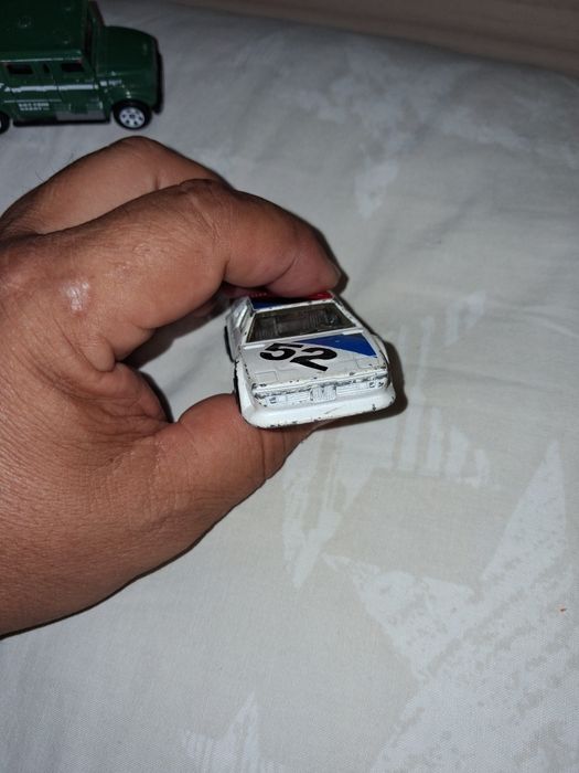 Метални колички Matchbox