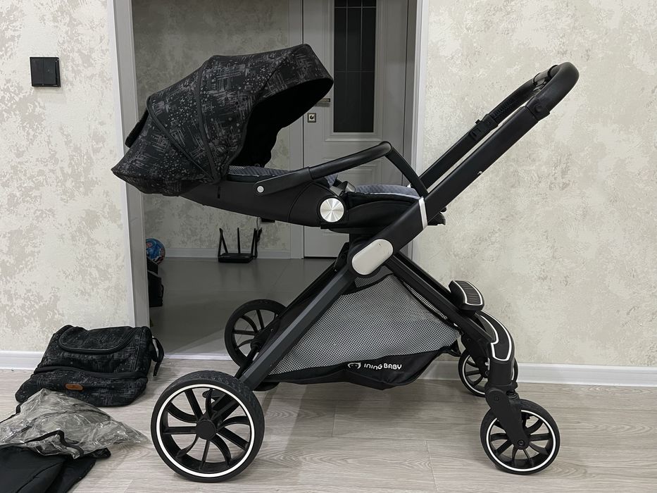 Коляска в отличном состоянии