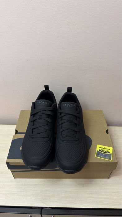 Кроссовки Skechers Uno Lite