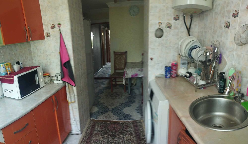 Срочно 3 комнатная квартира не далеко от Рисового базара (Бакалея)