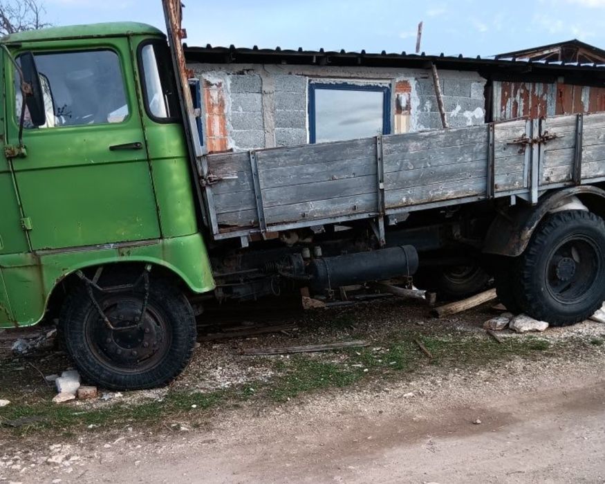 Камион Ифа Л50 на части