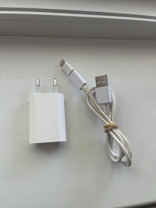 Husa iphone xr  și incarcator